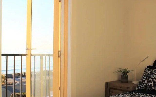 Unwind Esplanade Beach Escape No 5