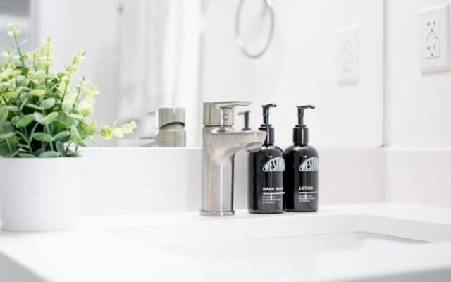 Crescent Furnished Apartments