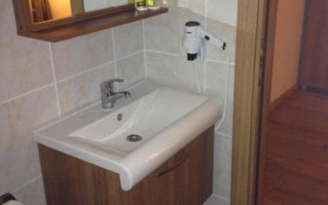 Rhebas Hotel
