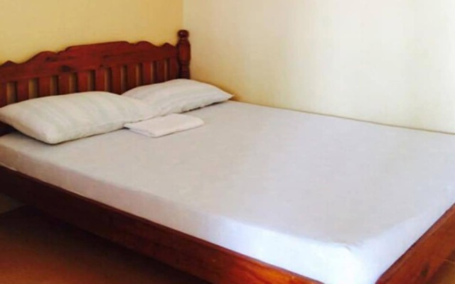 Canoe Beach Resort