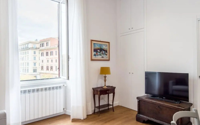 RSH San Cosimato Luxury Bright Apartment
