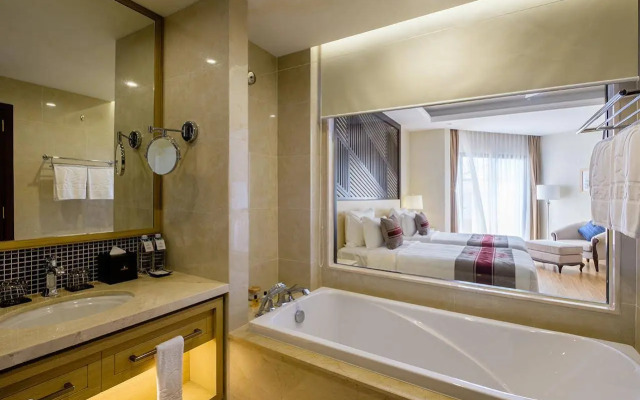 Renaissance Hoi An Resort & Spa