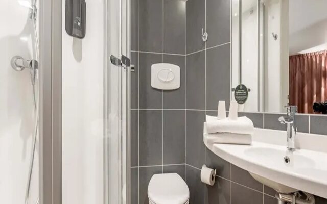 B&B HOTEL Maubeuge Louvroil