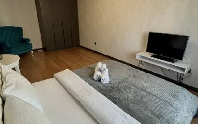 Хоум Отель на пр. Н.С. Ермакова, д. 34