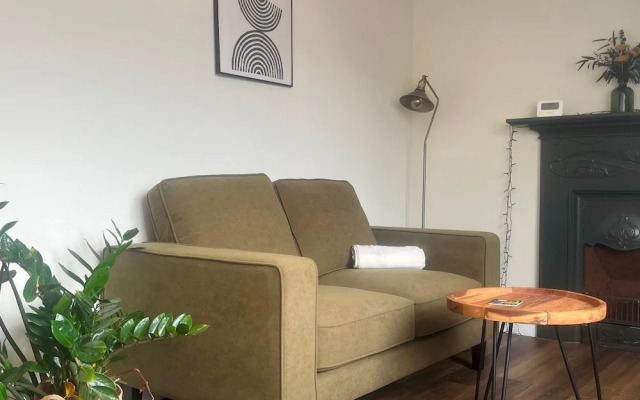 Flat2-cwh One Bedroom Apartment Central Penzance