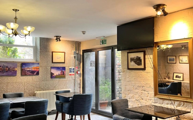 The Mountford Hotel - Free Parking