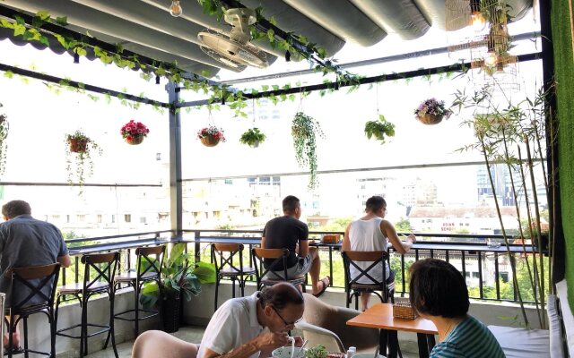 Cherish Central Hotel & Apartment