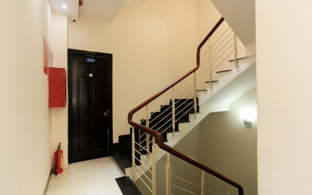 OYO 1072 Dragon Hotel