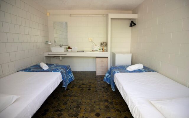 Cstay Motel