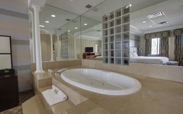 Holiday Inn Plainview-Long Island by IHG