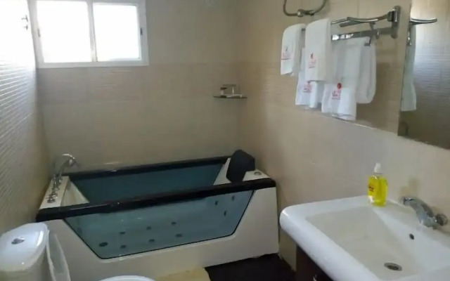 Le Ville Hotel and Suites