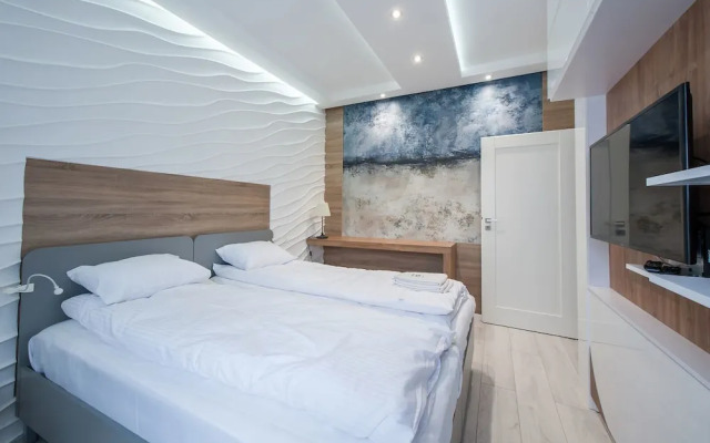 Estate Center Rooms Ilumino