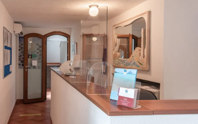 Cristal Blu Apartments In Santa Teresa Gallura