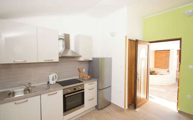 Lovely Holiday Home with Private Swimming Pool in Dalmatia