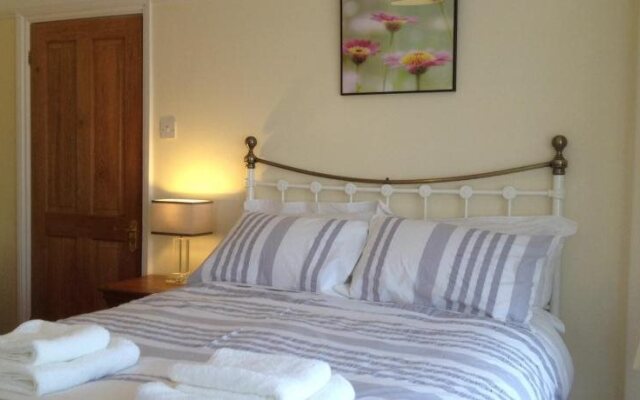 LA B and B Guest Accommodation
