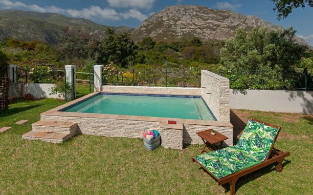 Malayla Guesthouse - Adults Only
