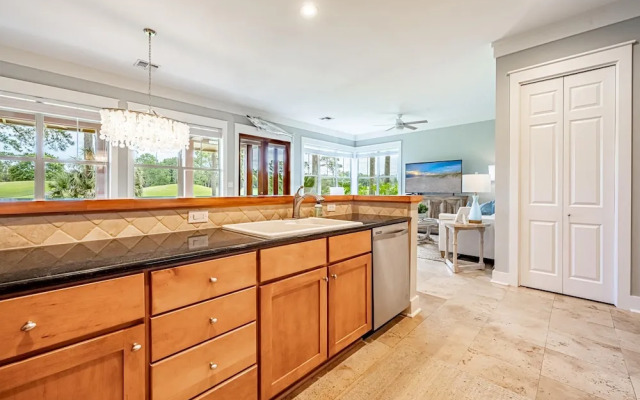 Magnolia Bay 8582