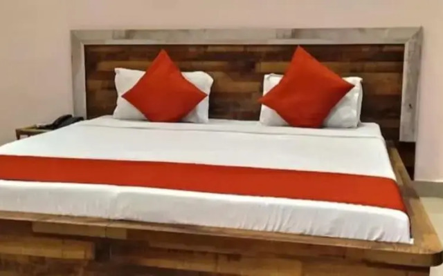 Goroomgo Kunj Residency Mathura