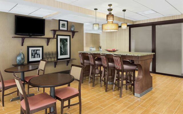 Hampton Inn Commerce