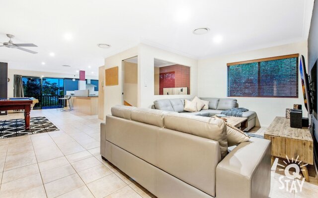 Sardinia 7 Bedroom Waterfront House - Q Stay