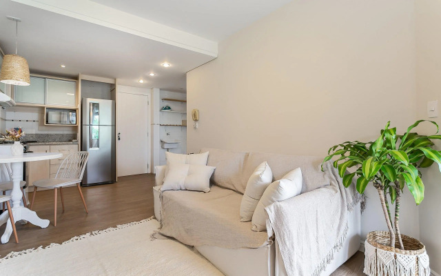 Completo Em Condominio Com Acesso a Lagoa #La10