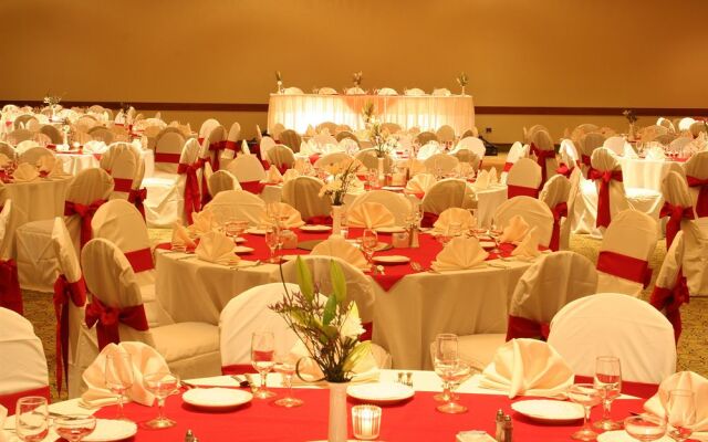 Holiday Inn Rosslyn @ Key Bridge