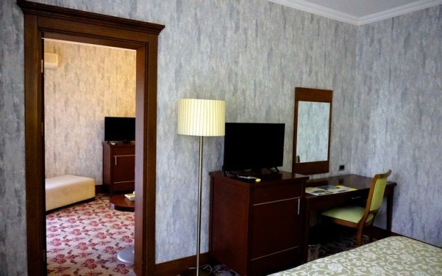 Queen Thermal Resort Hotel & Spa