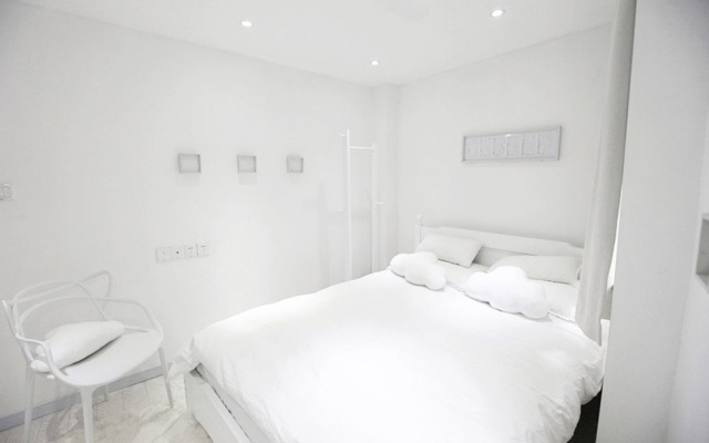 Obsessional Little White – Guest Rooms – Shanghai