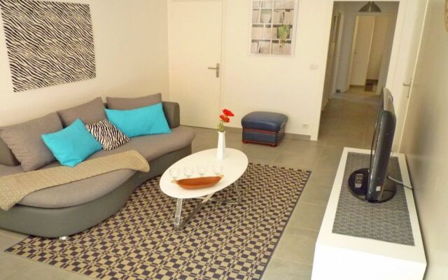 Ashley&Parker - Josephine