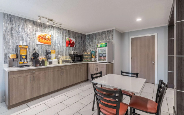 Quality Inn Cleveland North