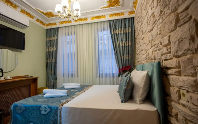 Sayina Hotel