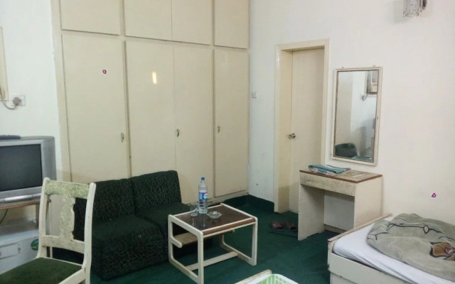 7 Cs Guest House