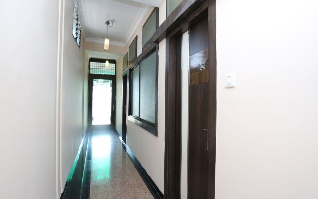 OYO 13546 Hotel City Palace