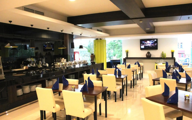 Bonnet Hotel