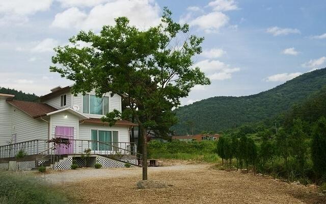 Buan Mookbang Sandle Gookhwa Pension