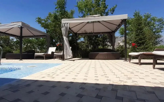 Avenue Park Hotel