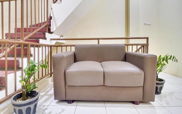 OYO 2354 3 Point Residence