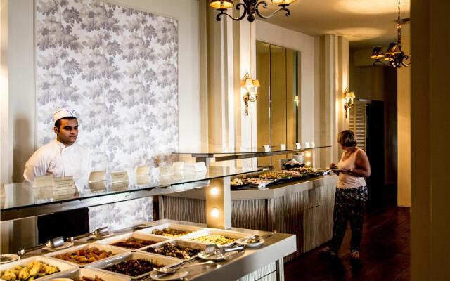 Mabely Grand Hotel