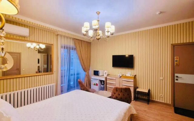 Altyn Hotel