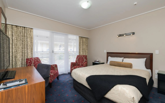 Discovery Settlers Hotel – Guest Rooms – Whangarei