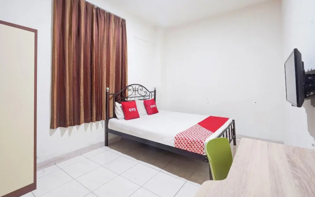 Hotel O Rappocini Near Rsia Paramount