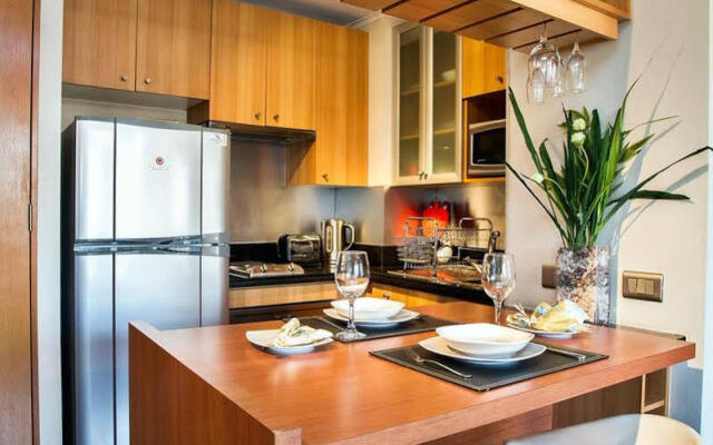 Providencia Town Apartments