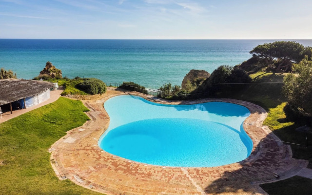 Prainha Calm Retreat in Alvor