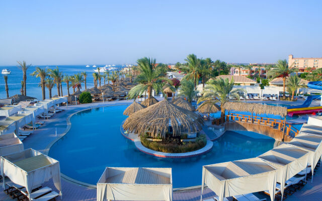 Serry Beach Resort