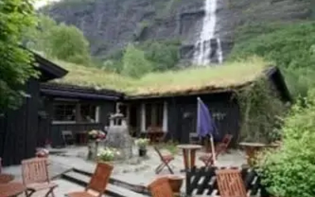 Skjolden Vandrerhjem