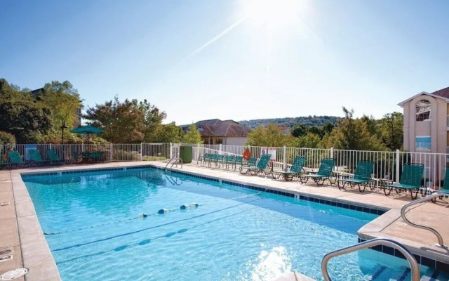 Branson Falls 1BD DLX
