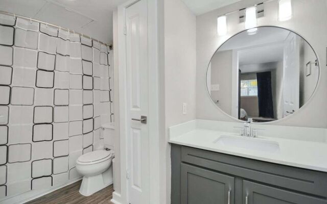 Tx Home Group - Uptown Galleria
