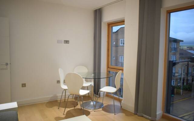 Modern 1 Bedroom Apartment Near Homerton