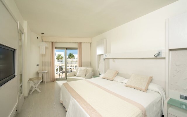 Iberostar Albufera Playa in Playa de Muro, Spain from 412$, photos, reviews - zenhotels.com guestroom