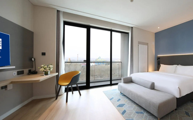 Holiday Inn Express Dalian Golden Pebble Beach